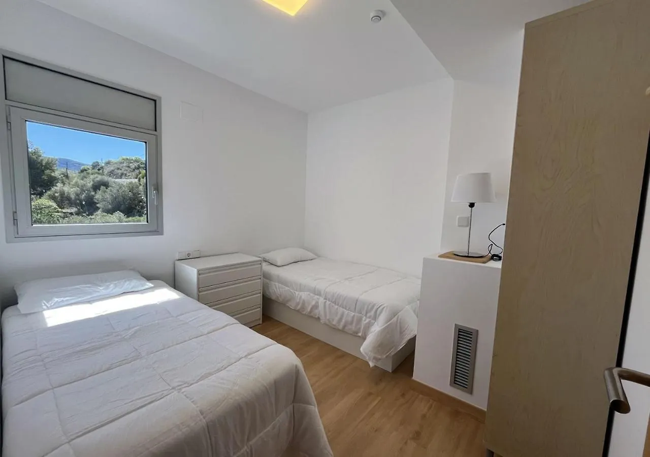 2-Bedroom Brand New Apartment Steps From The Beach Llanca 0*,  Spain